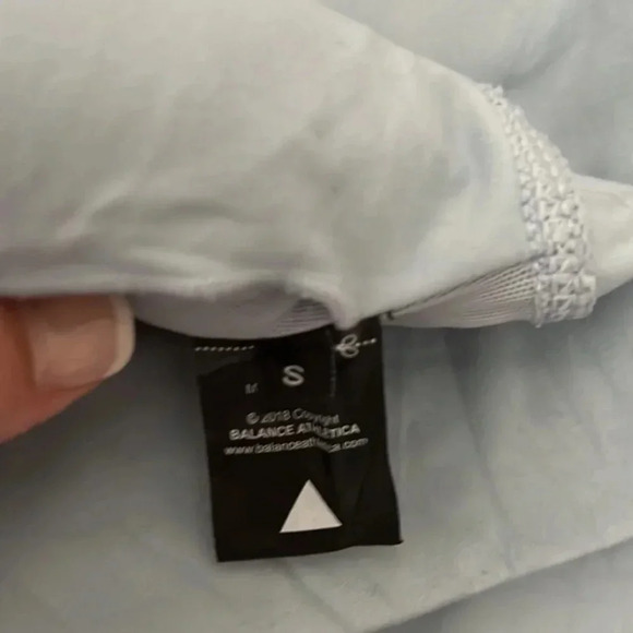 Balance Athletics Front Zip Sports Bra-Size Small‎ - Picture 4 of 6